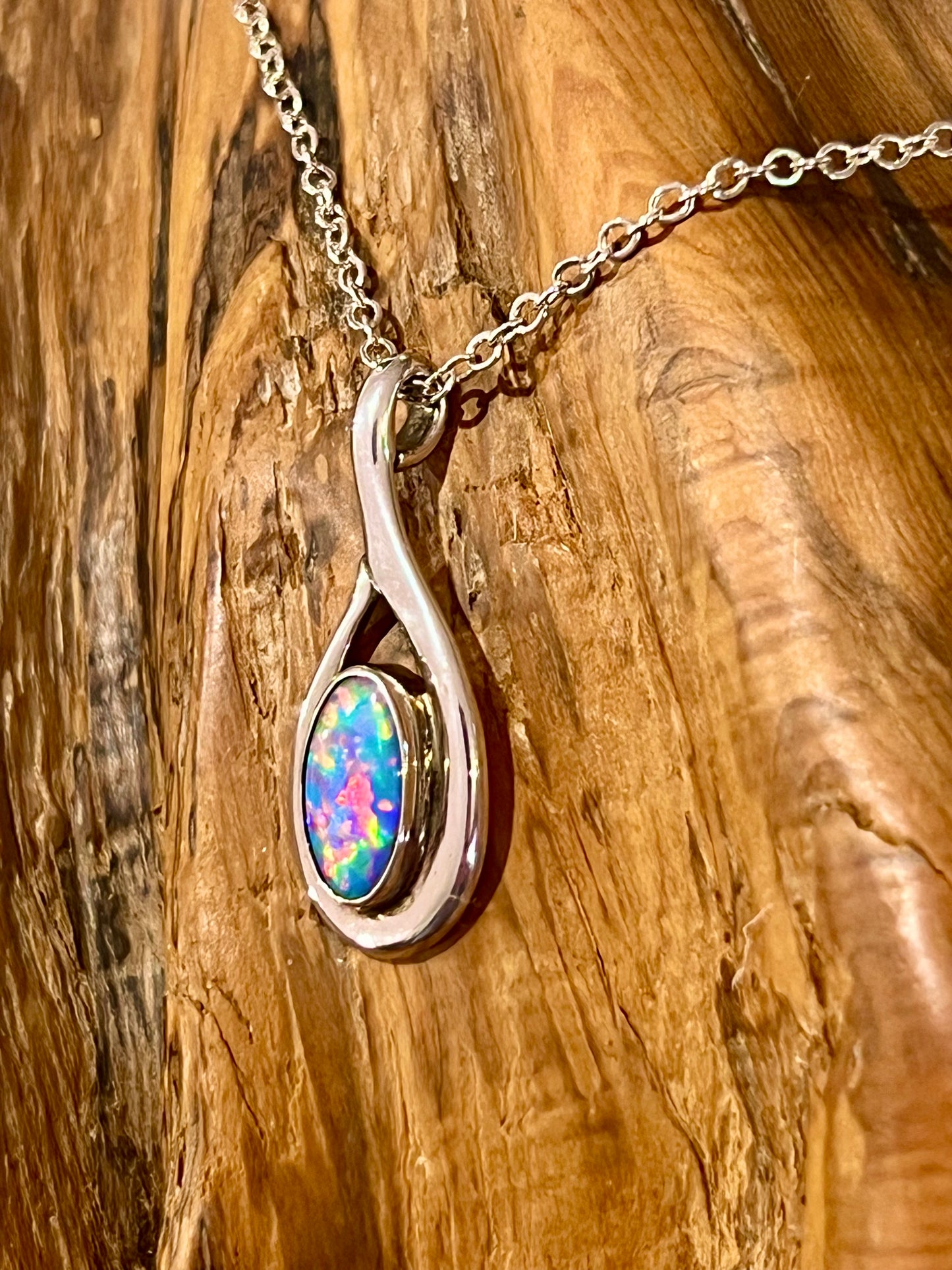 Lightning Ridge Opal Doublet Pendant – Flow Design