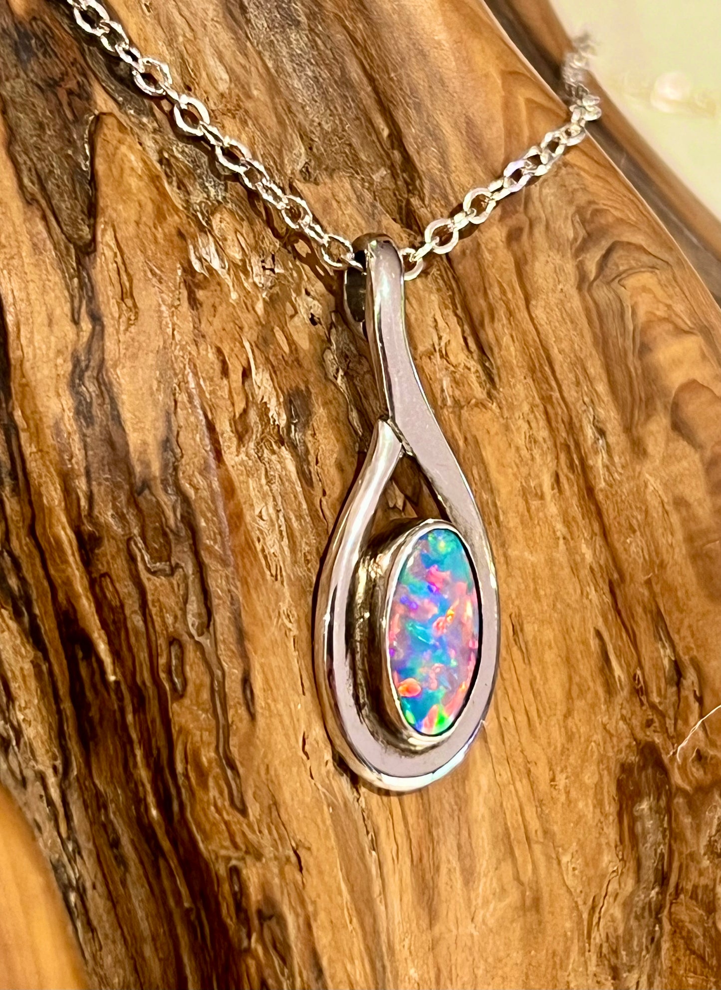 Lightning Ridge Opal Doublet Pendant – Flow Design